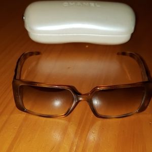 ⭐SALE⭐ CHANEL tortoiseshell sunglasses